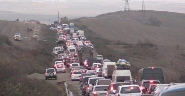 Traffic jam, Armenians escaping Azerbaijani attack